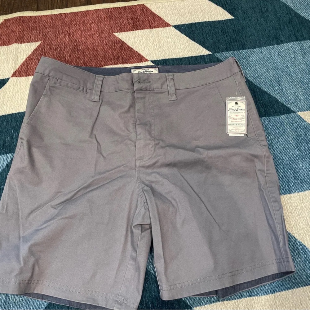 Men’s shorts -  34